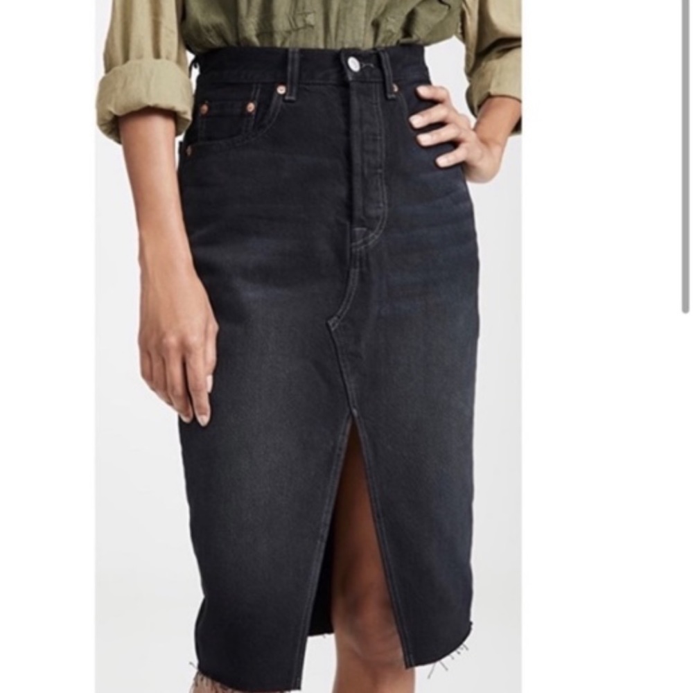 Levi’s Deconstructed Black Denim MIdi skirt Sz. 25 NWT
